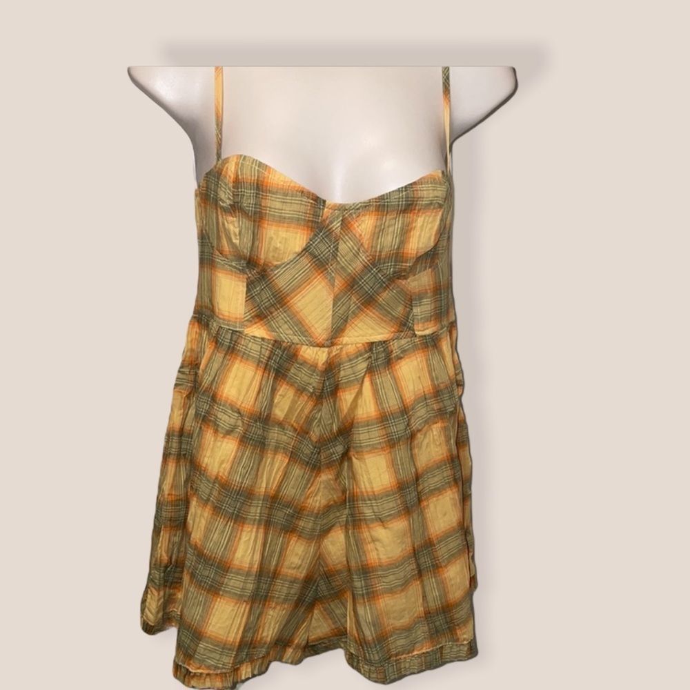 Urban Outfitters Lorelei Romper. NWT - Picture 2 of 6